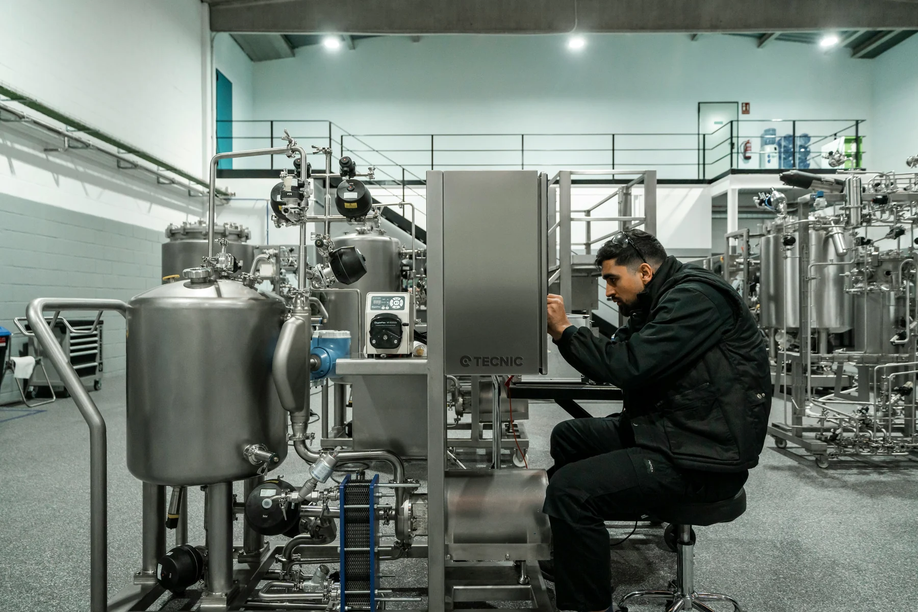 Paslanmaz endüstriyel ekipmanın teknik kontrol ve bakım uygulaması
